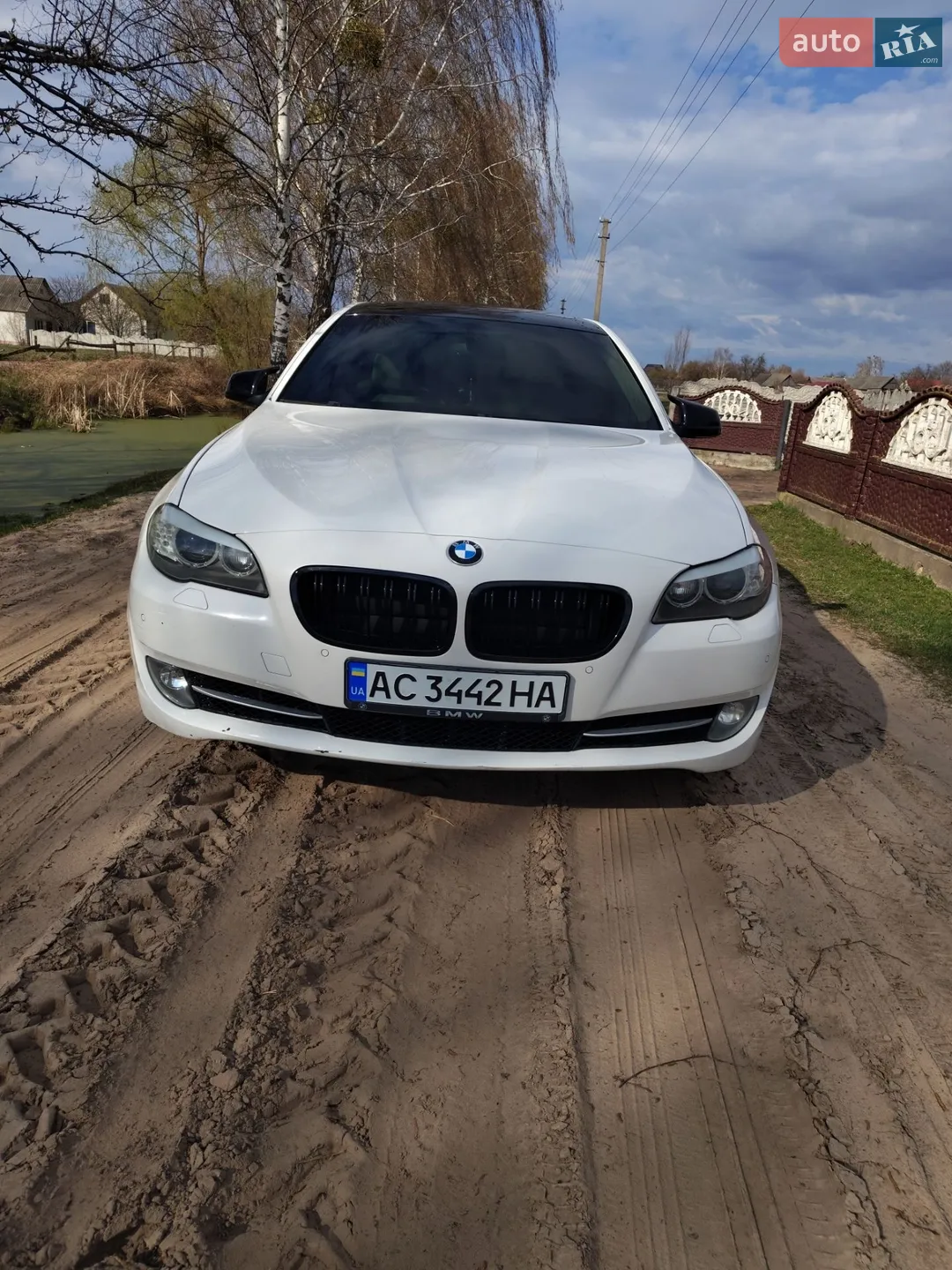 2011 BMW 5er - мініатюра 2