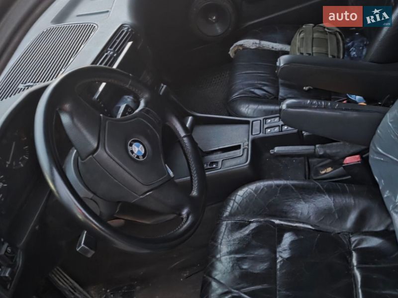 Универсал BMW 5 Series 1992 в Святопетровское