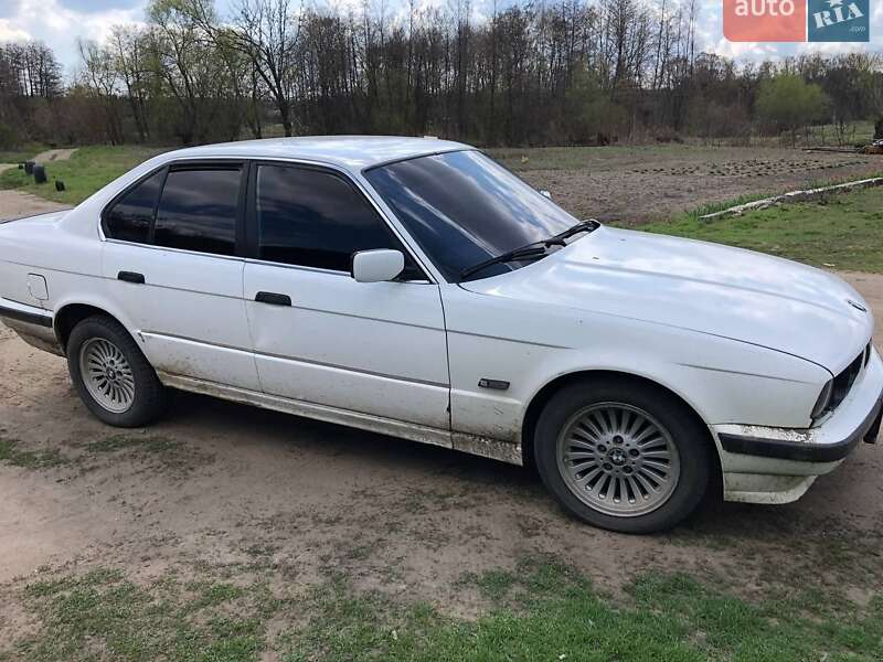 Седан BMW 5 Series 1994 в Подольске