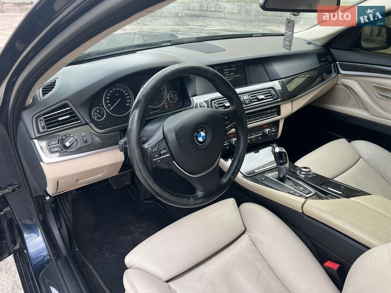 Седан BMW 5 Series 2011 в Вишневом фото 11 Седан BMW 5 Series 2011 в Вишневом