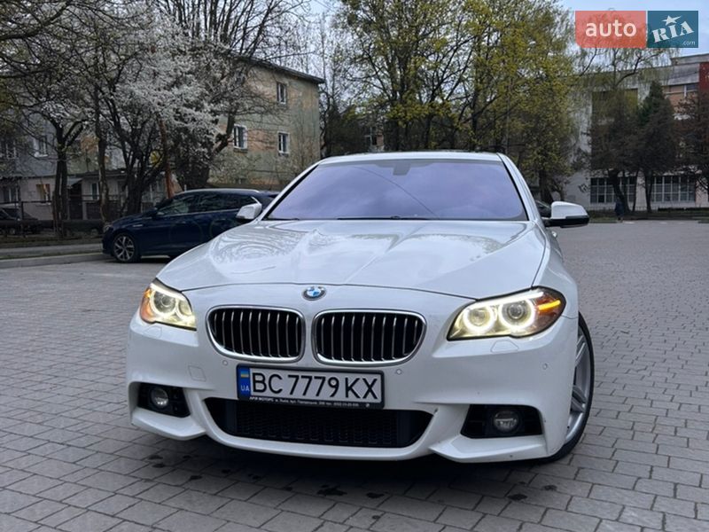 Седан BMW 5 Series 2015 в Львові