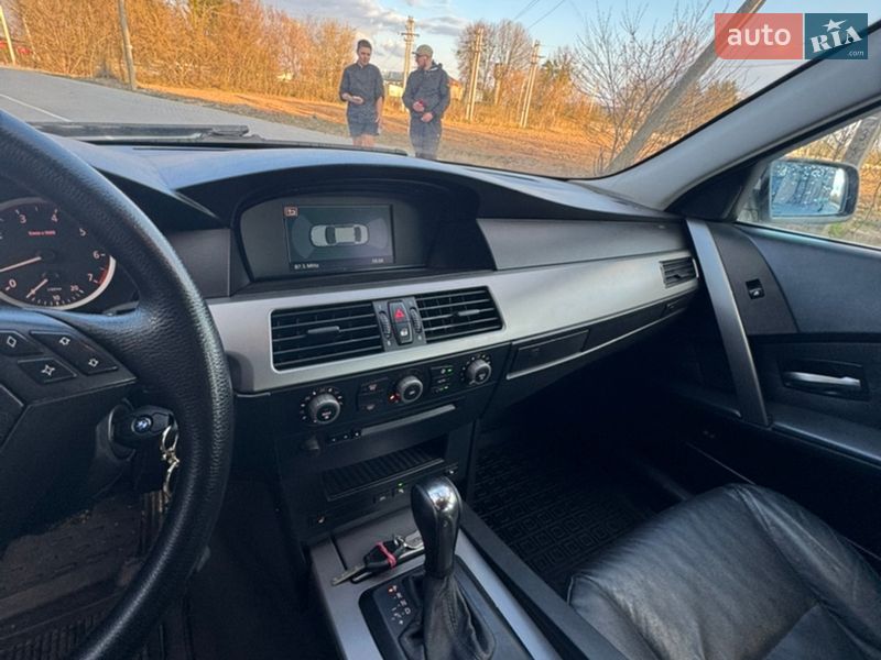 Седан BMW 5 Series 2004 в Виннице