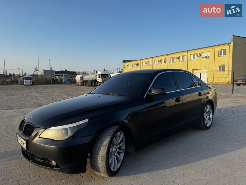 Седан BMW 5 Series 2004 в Дунаевцах