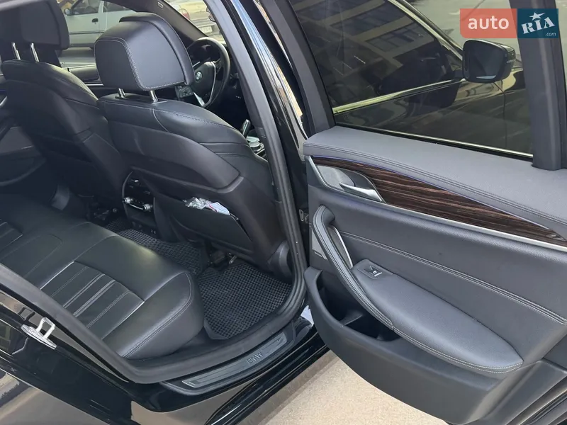 BMW 5 Series 2020 VIN WBAJD11030CE18404 фото оголошення 17 з 63