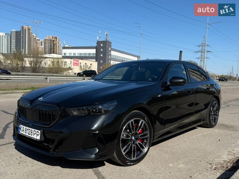 Седан BMW 5 Series 2025 в Киеве фото 43 Седан BMW 5 Series 2025 в Киеве