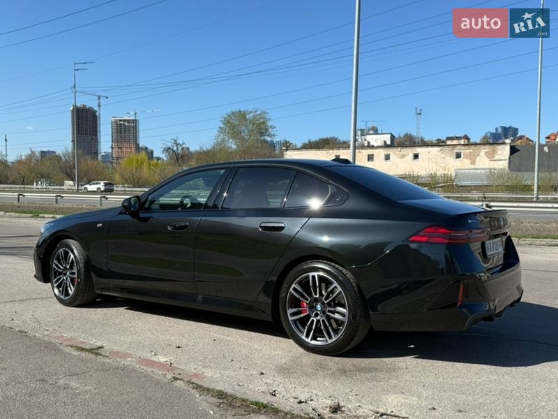 Седан BMW 5 Series 2025 в Киеве фото 52 Седан BMW 5 Series 2025 в Киеве