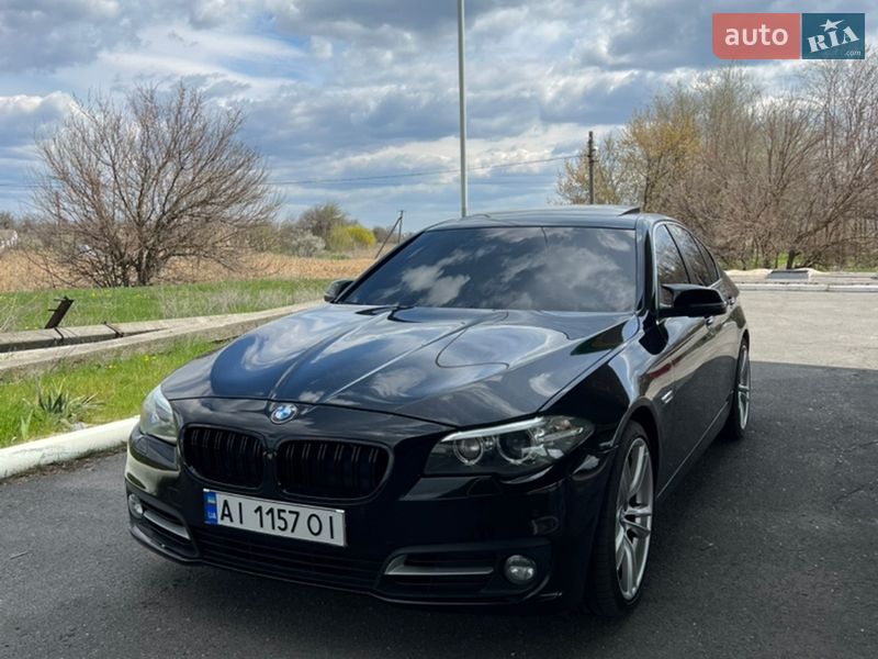 Седан BMW 5 Series 2015 в Дніпрі