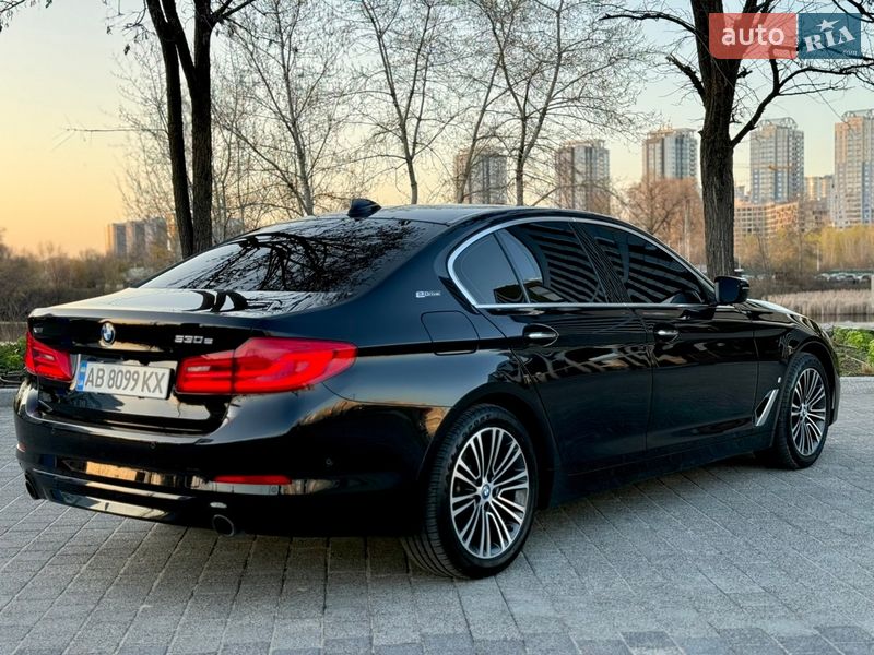 Седан BMW 5 Series 2018 в Киеве фото 10 Седан BMW 5 Series 2018 в Киеве