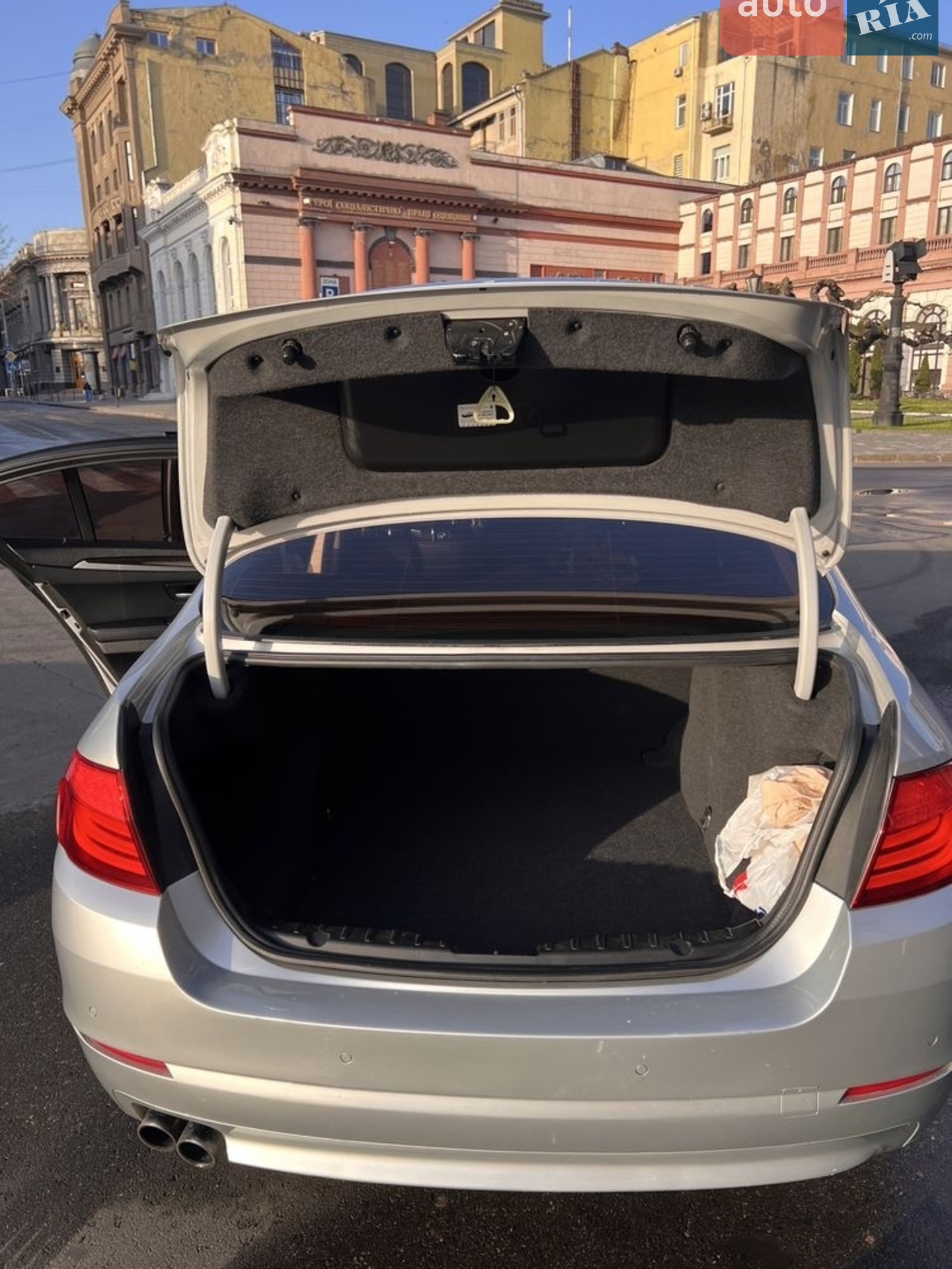 2010 BMW 5er - мініатюра 22