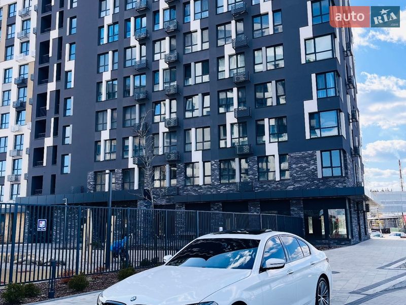 Седан BMW 5 Series 2017 в Кропивницькому