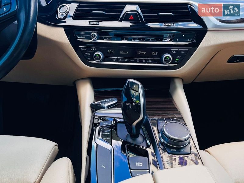 Седан BMW 5 Series 2017 в Кропивницькому