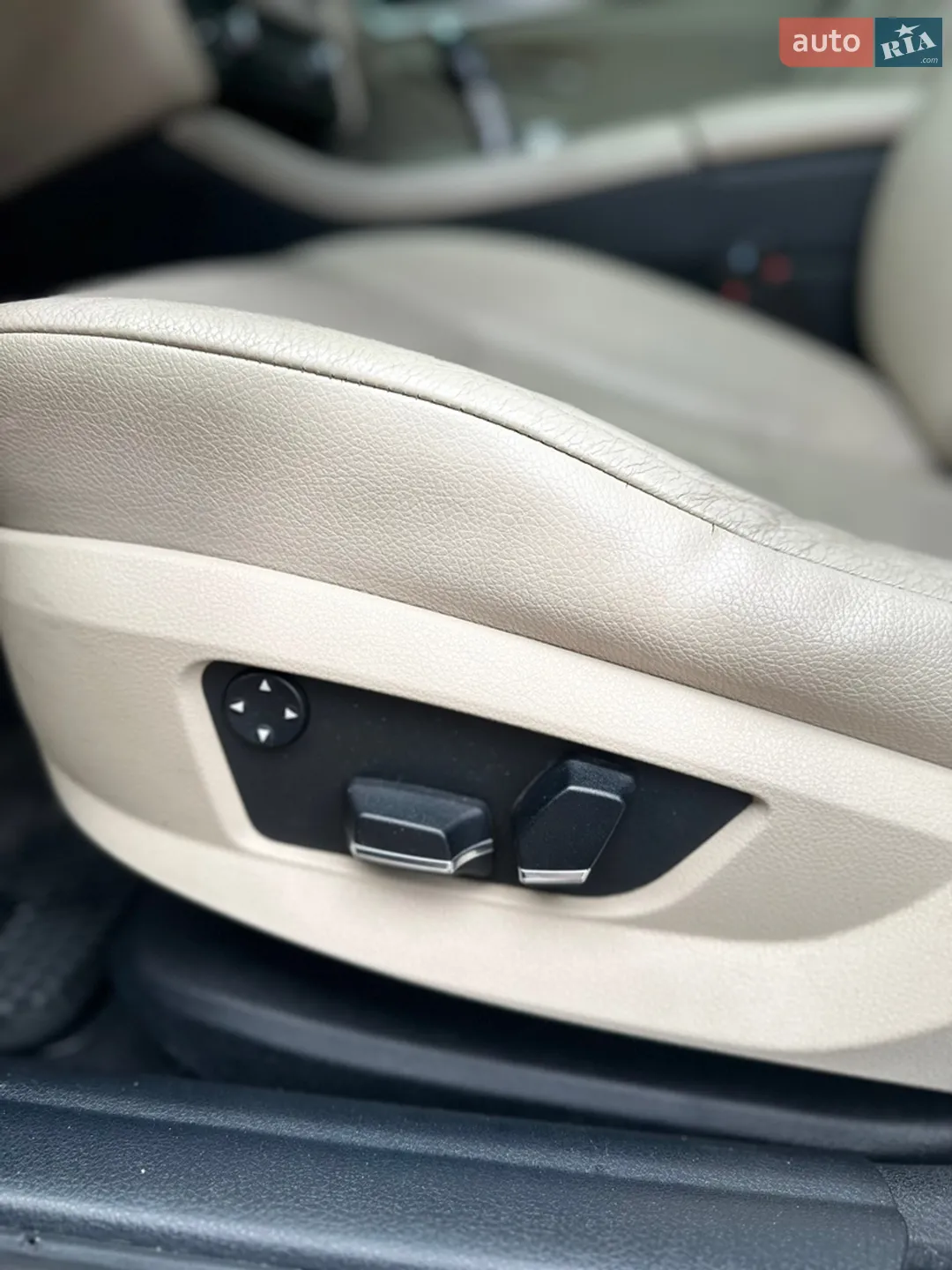 2010 BMW 5er - мініатюра 37