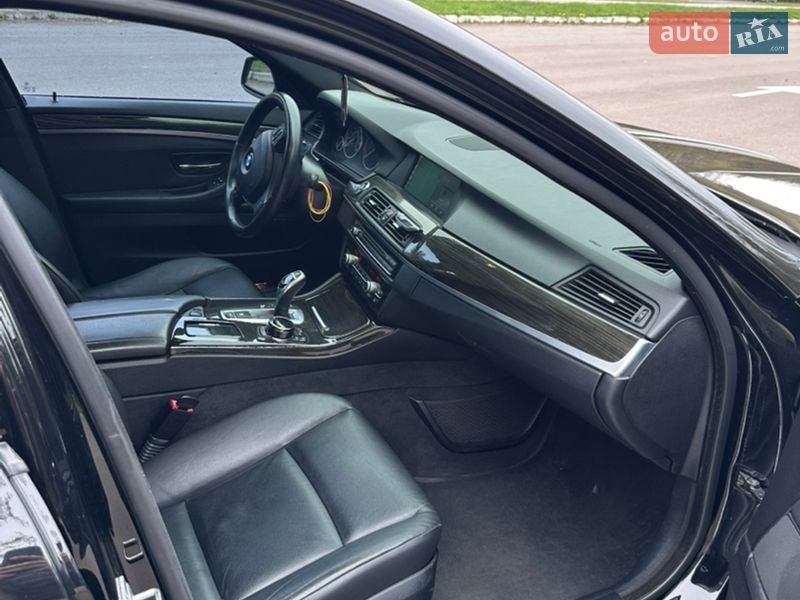 Седан BMW 5 Series 2013 в Ровно
