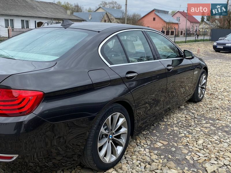 Седан BMW 5 Series 2013 в Самборе