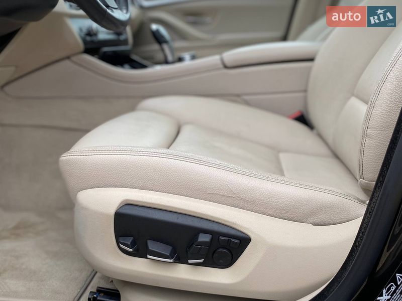 Седан BMW 5 Series 2013 в Самборе