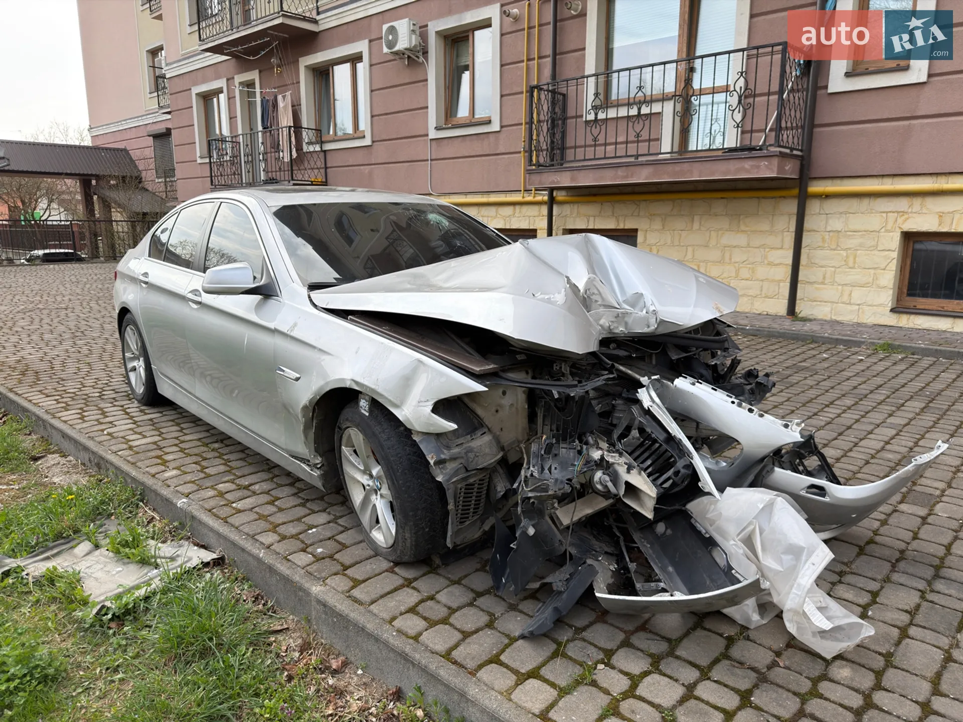 2012 BMW 5er - мініатюра 2