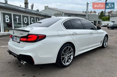 Седан BMW 5 Series 2017 в Ровно
