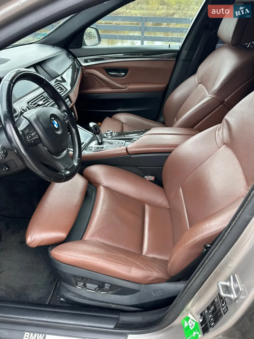 2010 BMW 5er - мініатюра 21