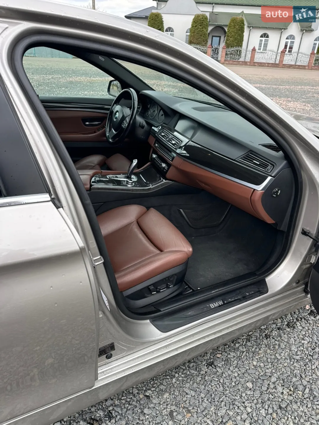 2010 BMW 5er - мініатюра 23