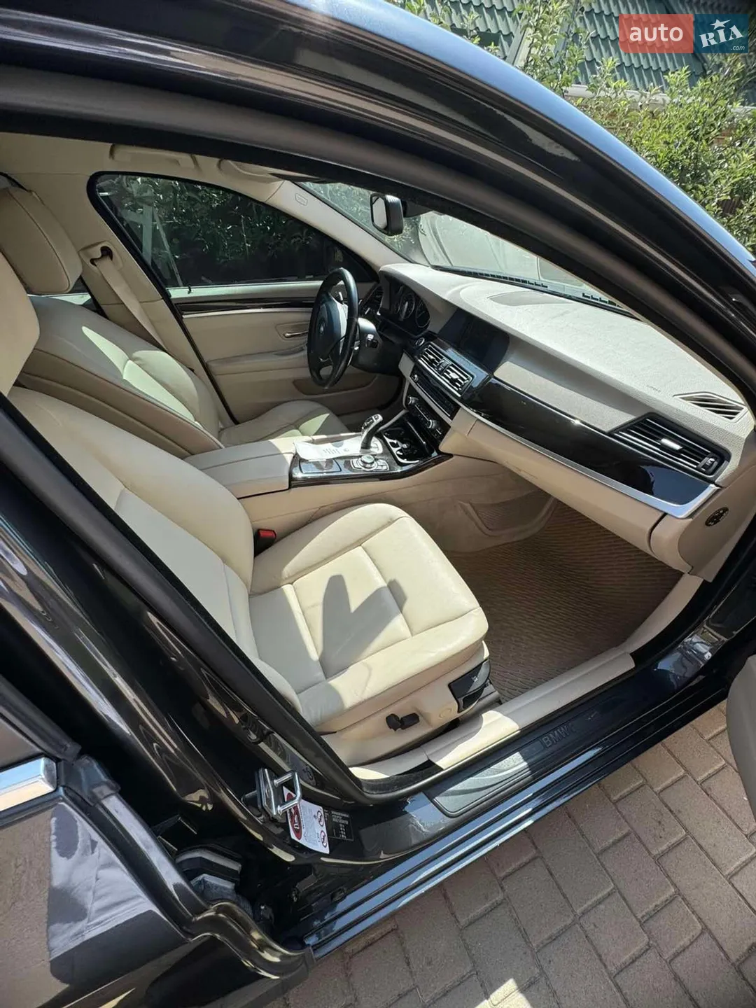 2012 BMW 5er - мініатюра 11