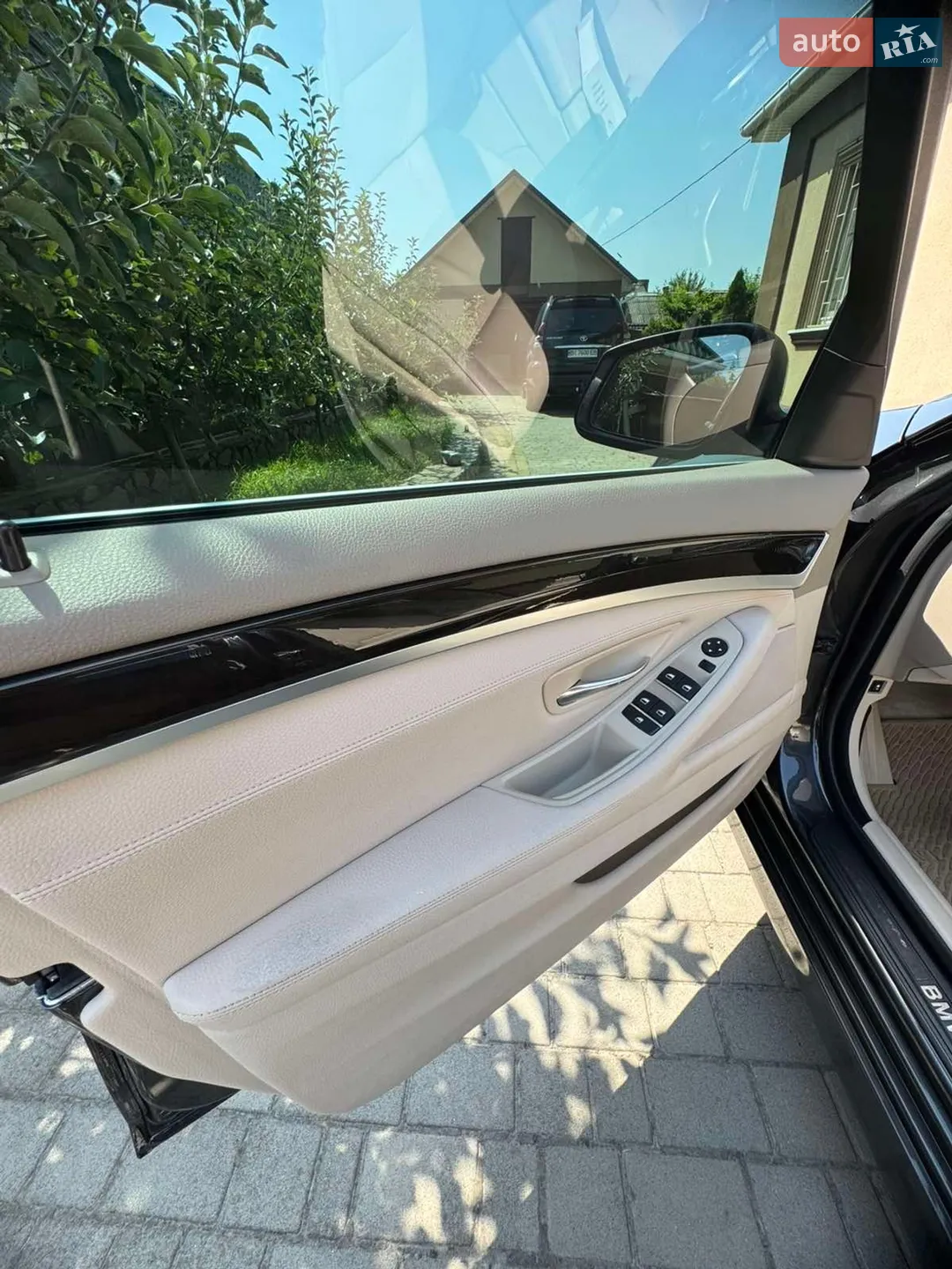 2012 BMW 5er - мініатюра 13