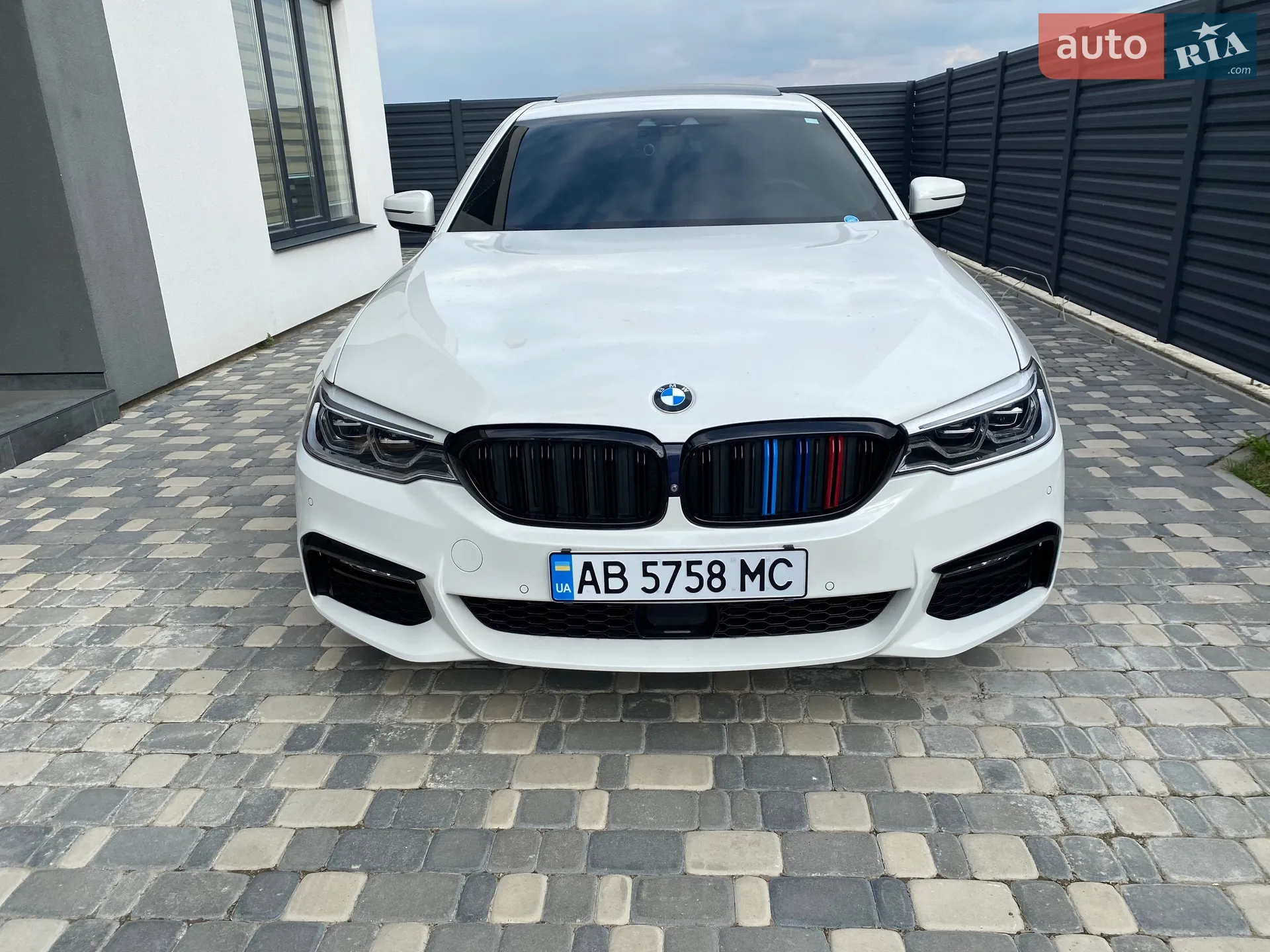 2017 BMW 5er - мініатюра 10