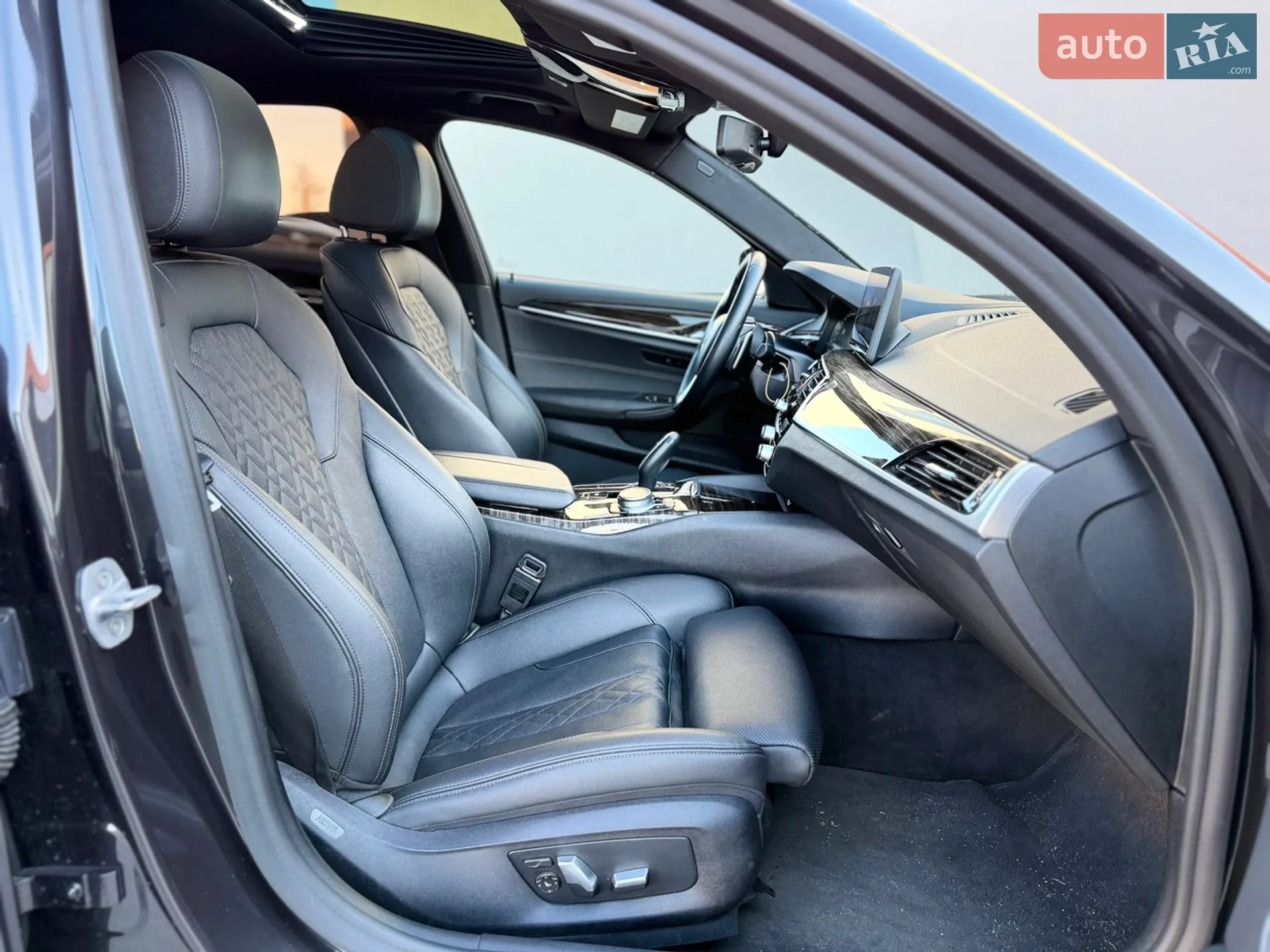 2020 BMW 5er - мініатюра 21