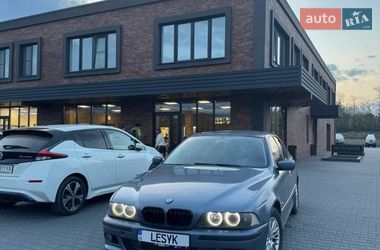 Седан BMW 5 Series 2001 в Чернівцях