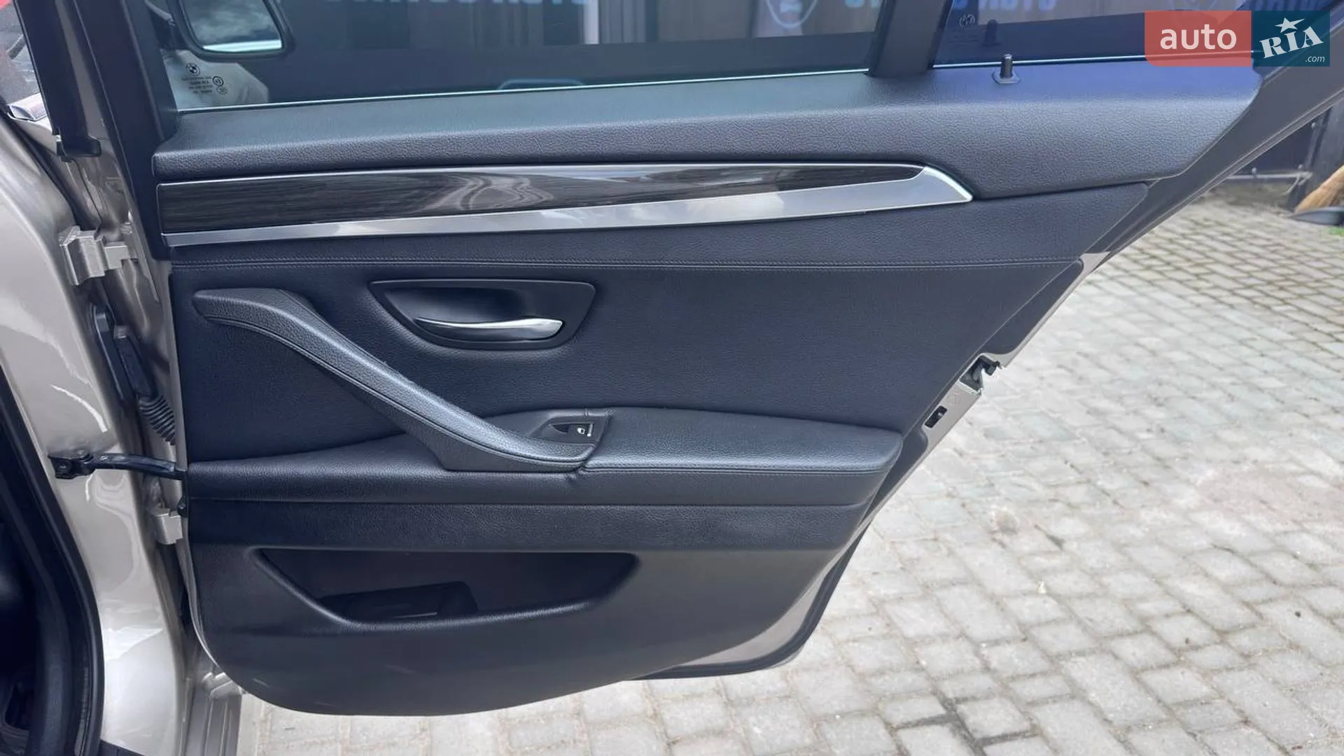 2010 BMW 5er - мініатюра 33