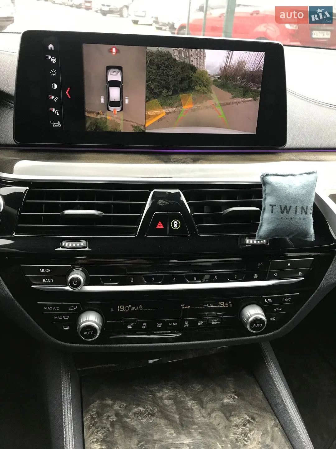 2017 BMW 5er - мініатюра 17