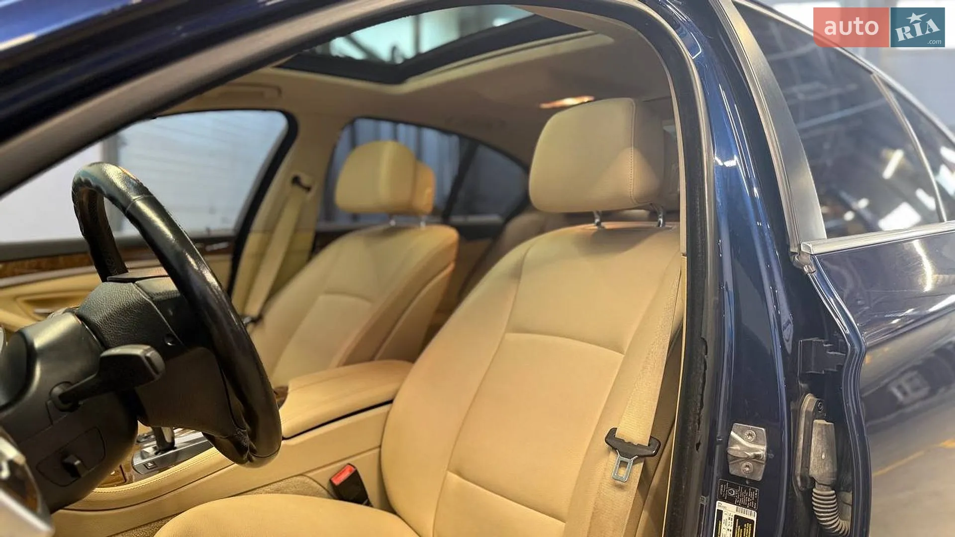 2011 BMW 5er - мініатюра 12