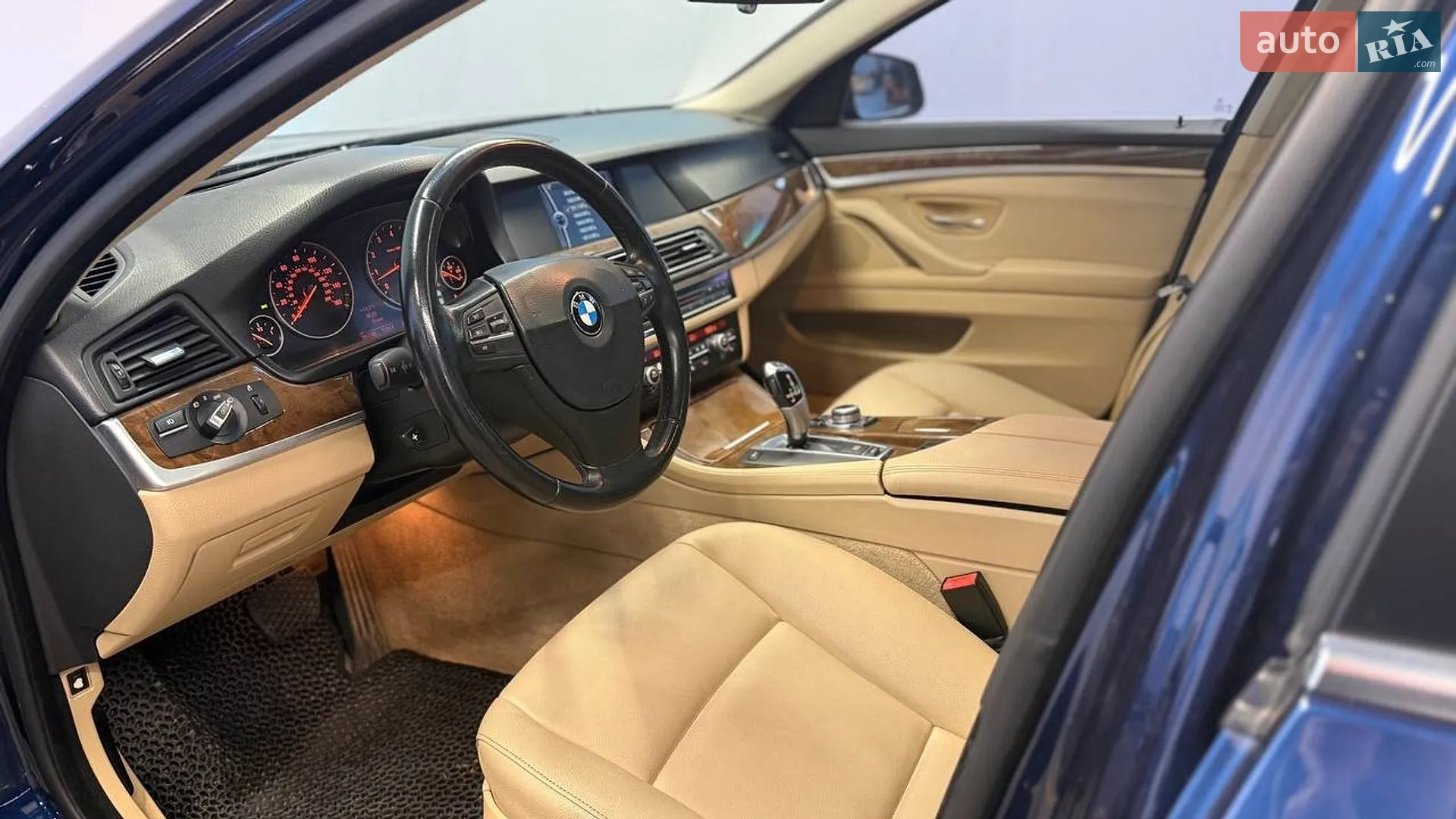 2011 BMW 5er - мініатюра 13