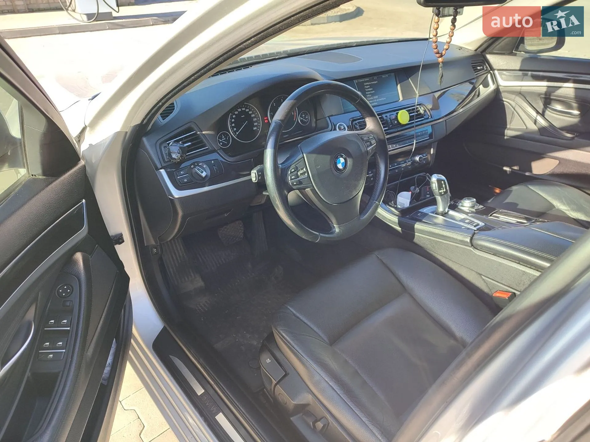 2010 BMW 5er - мініатюра 13