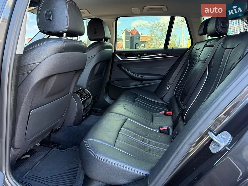 BMW 5 Series 2017 VIN WBAJM71010B054859 фото оголошення 46 з 98