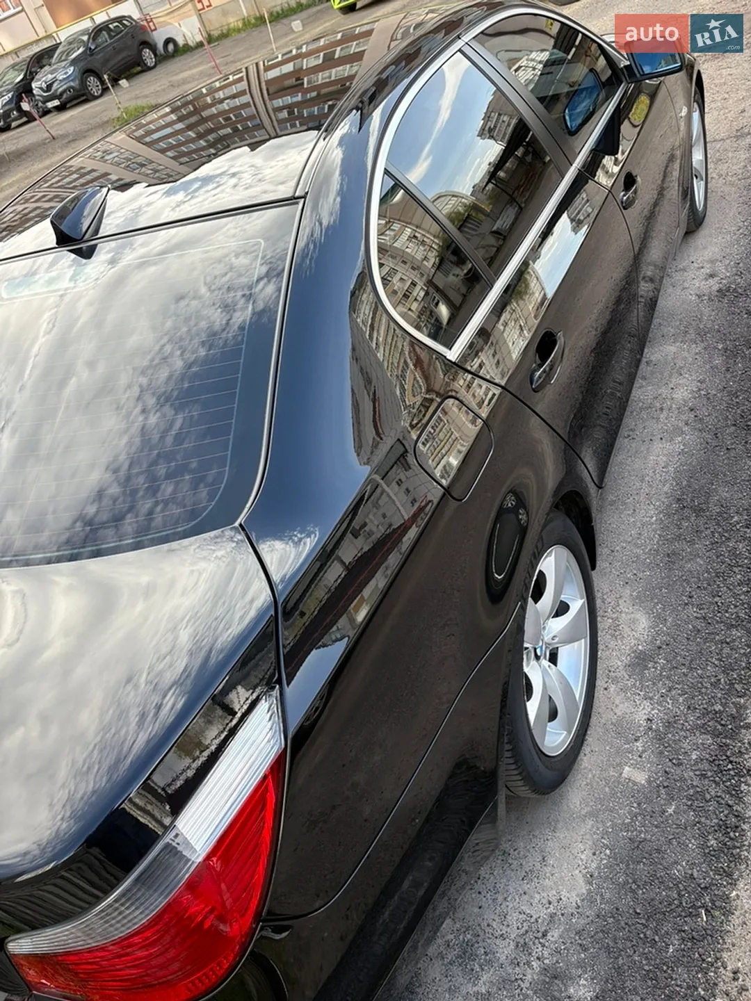 BMW 5 Series 2006 VIN WBANE31040B954145 фото оголошення 11 з 30