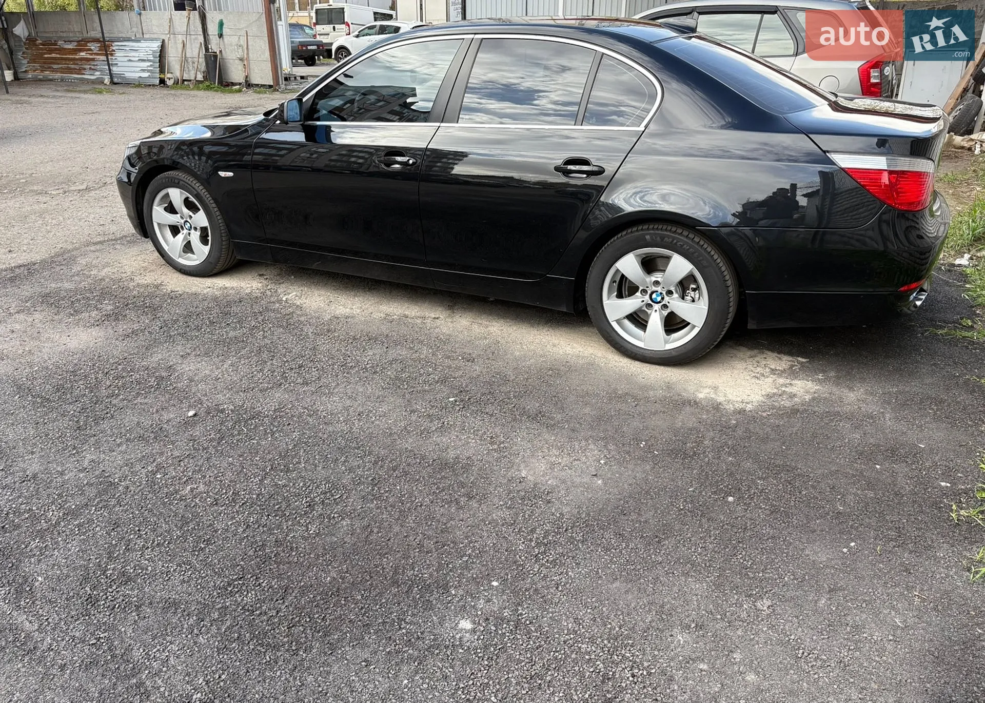 BMW 5 Series 2006 VIN WBANE31040B954145 фото оголошення 16 з 30
