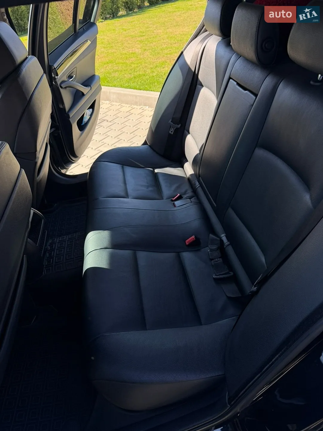 2010 BMW 5er - мініатюра 16