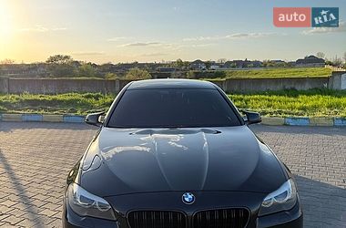 Седан BMW 5 Series 2013 в Болграде