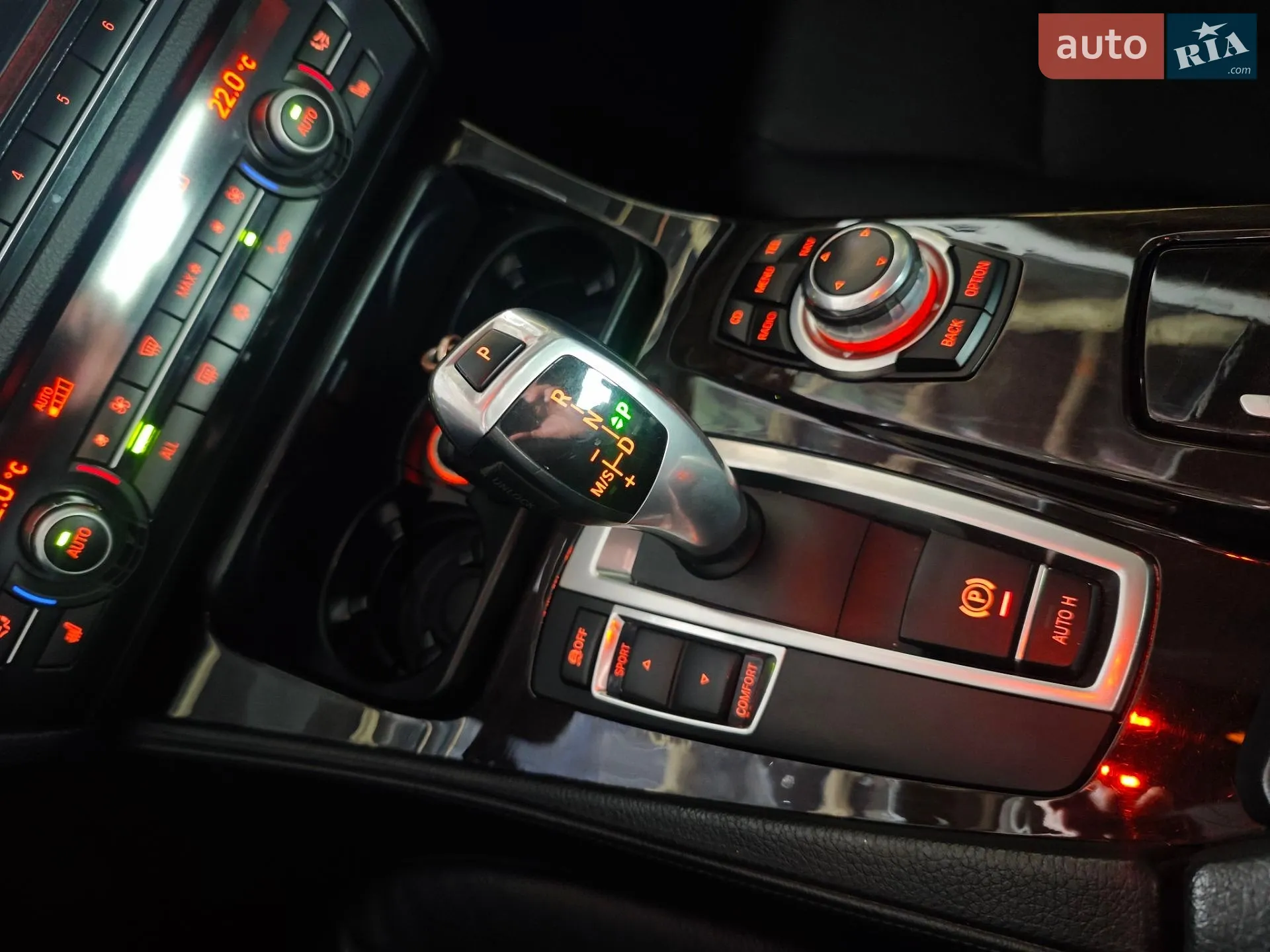 2010 BMW 5er - мініатюра 16