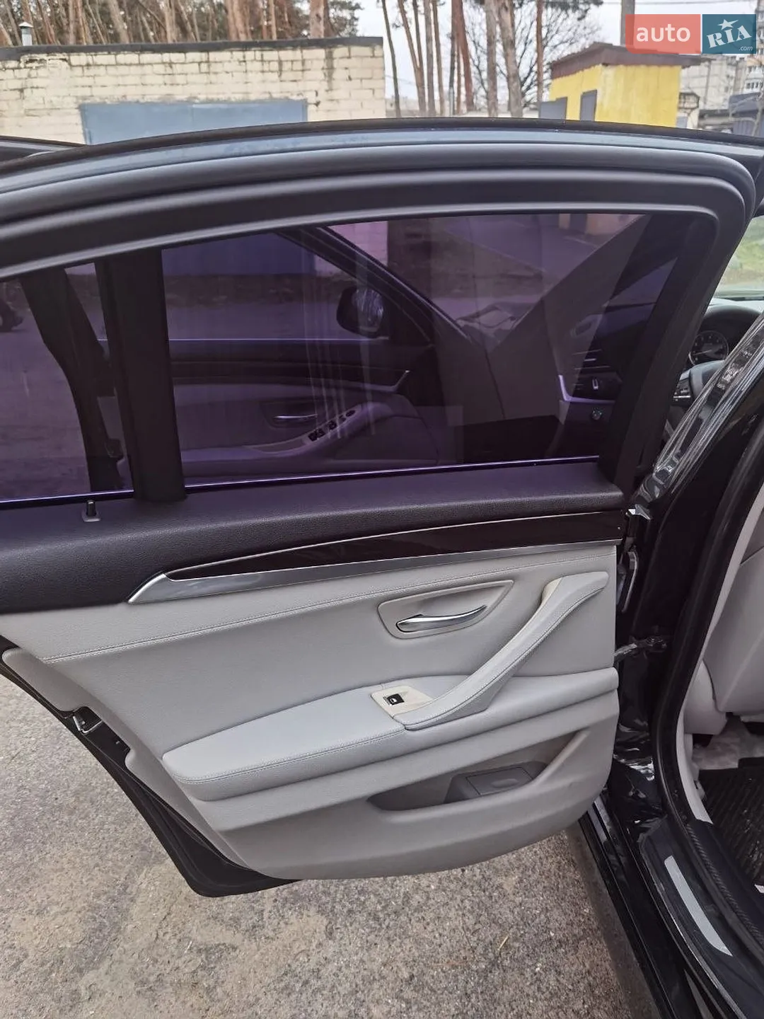 2010 BMW 5er - мініатюра 11
