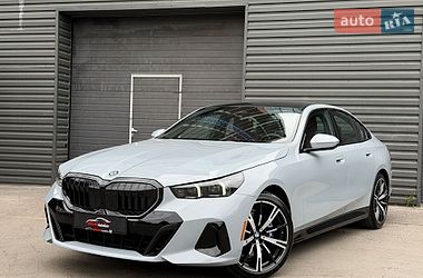 Седан BMW 5 Series 2025 в Киеве