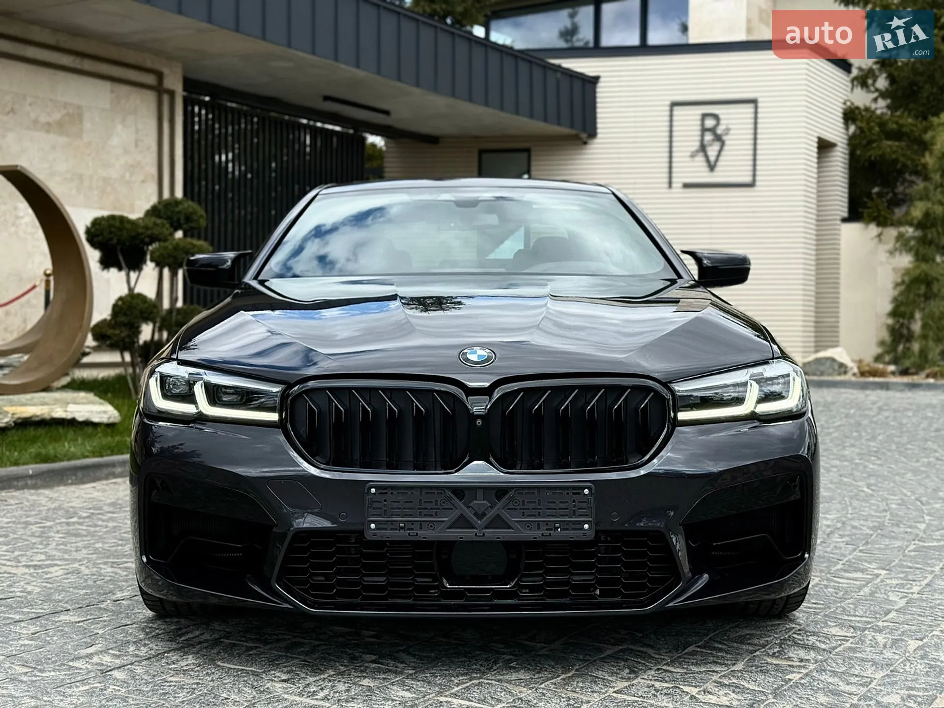 2020 BMW 5er - мініатюра 3