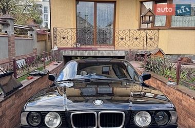 Седан BMW 5 Series 1988 в Львове