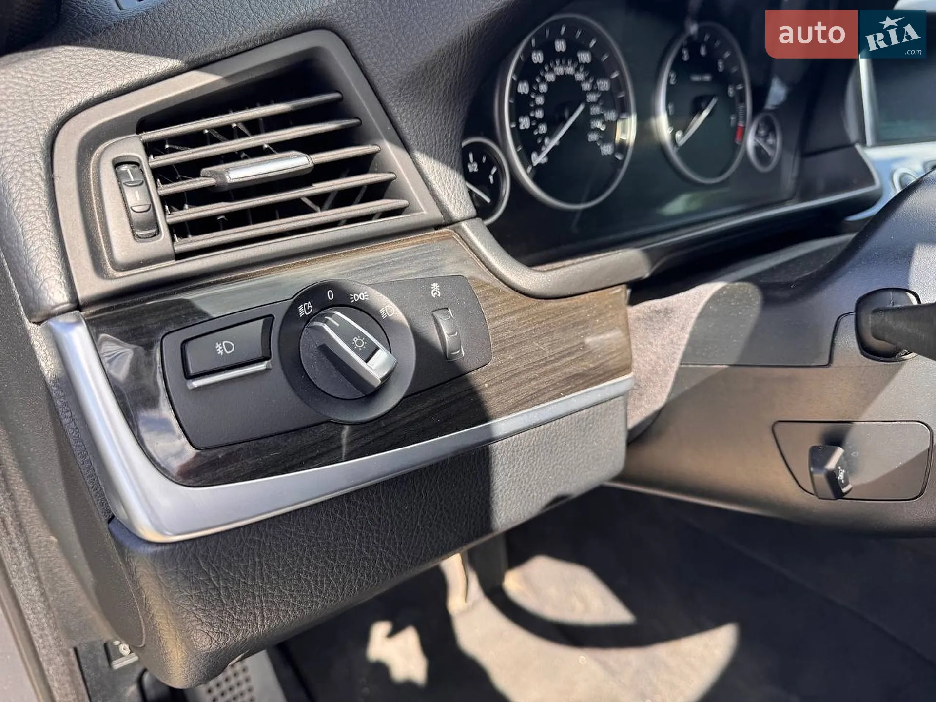2015 BMW 5er - мініатюра 17