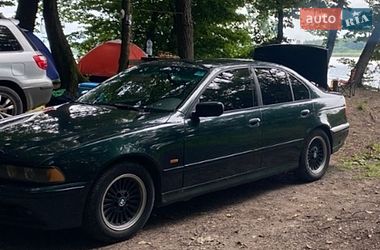 Седан BMW 5 Series 2001 в Луцке