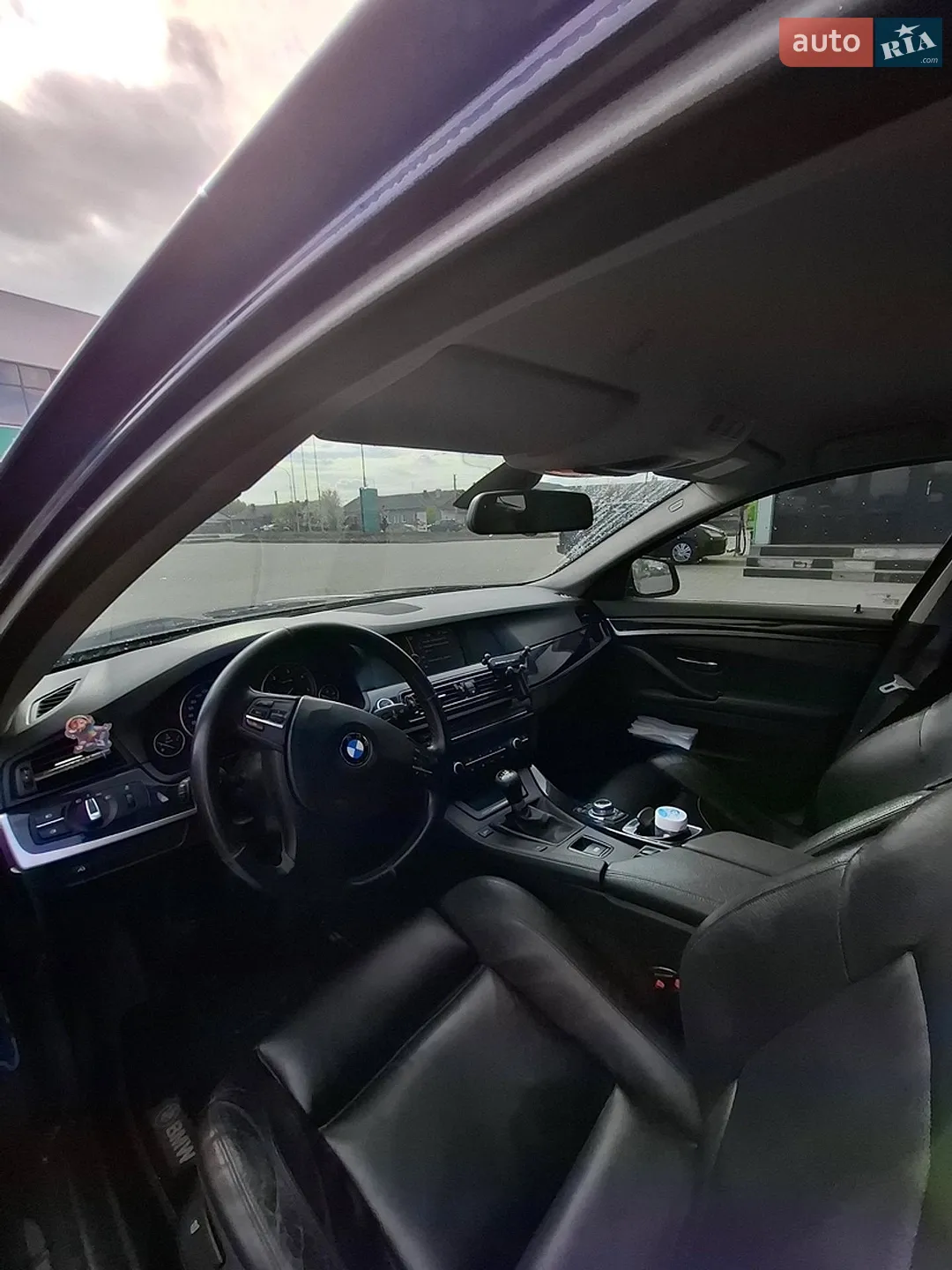 2011 BMW 5er - мініатюра 10