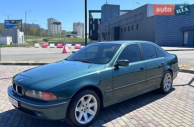 Седан BMW 5 Series 1998 в Харкові