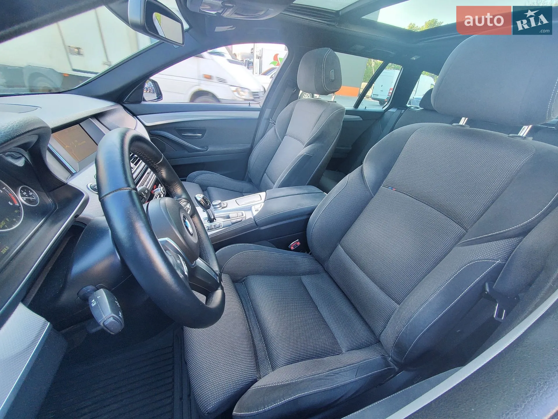BMW 5 Series 2013 VIN WBA5J51060D580617 фото оголошення 18 з 19