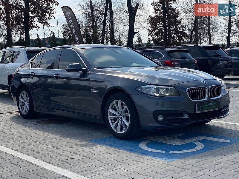 Седан BMW 5 Series 2016 в Киеве