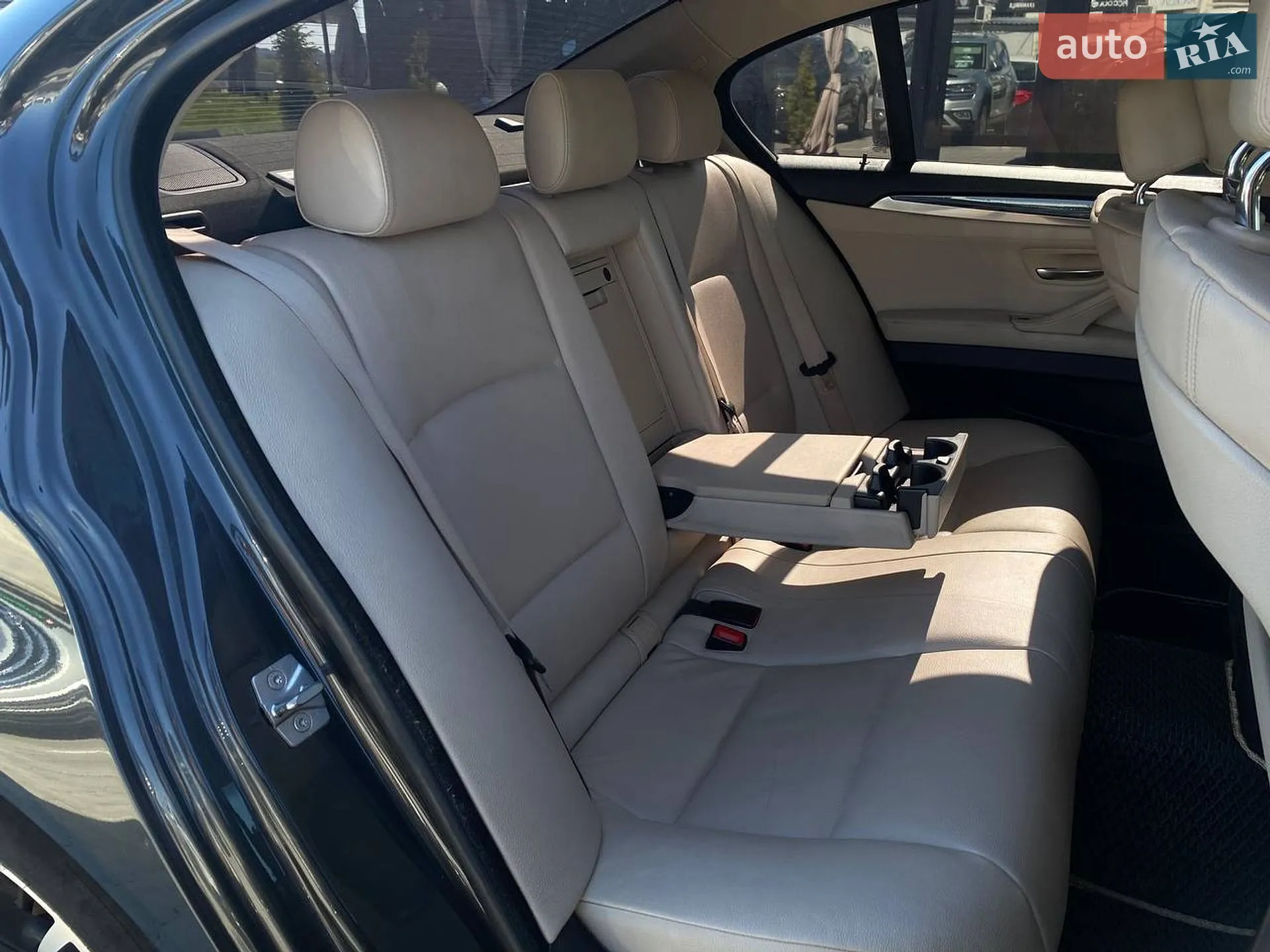 2010 BMW 5er - мініатюра 31